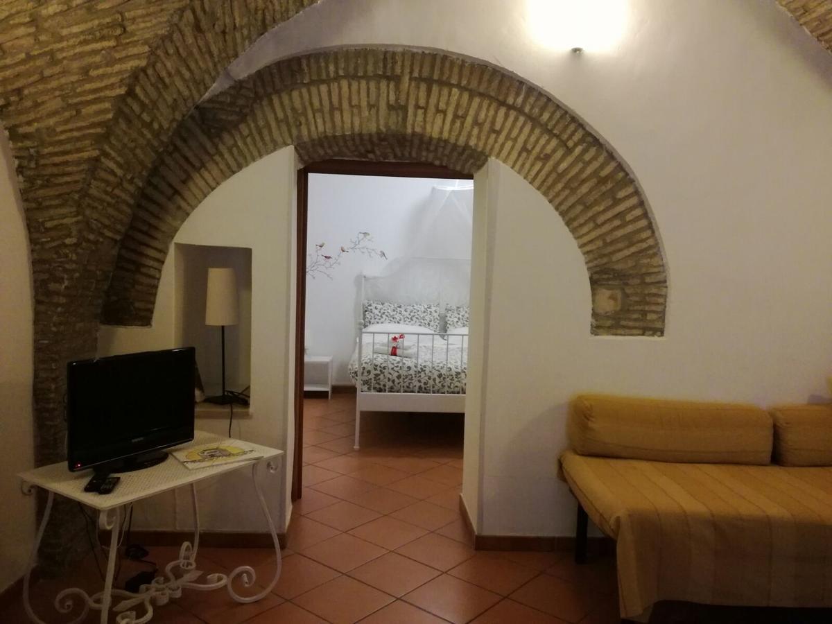 Svegliarsi Nei Borghi - La Patronale Troia Exterior foto